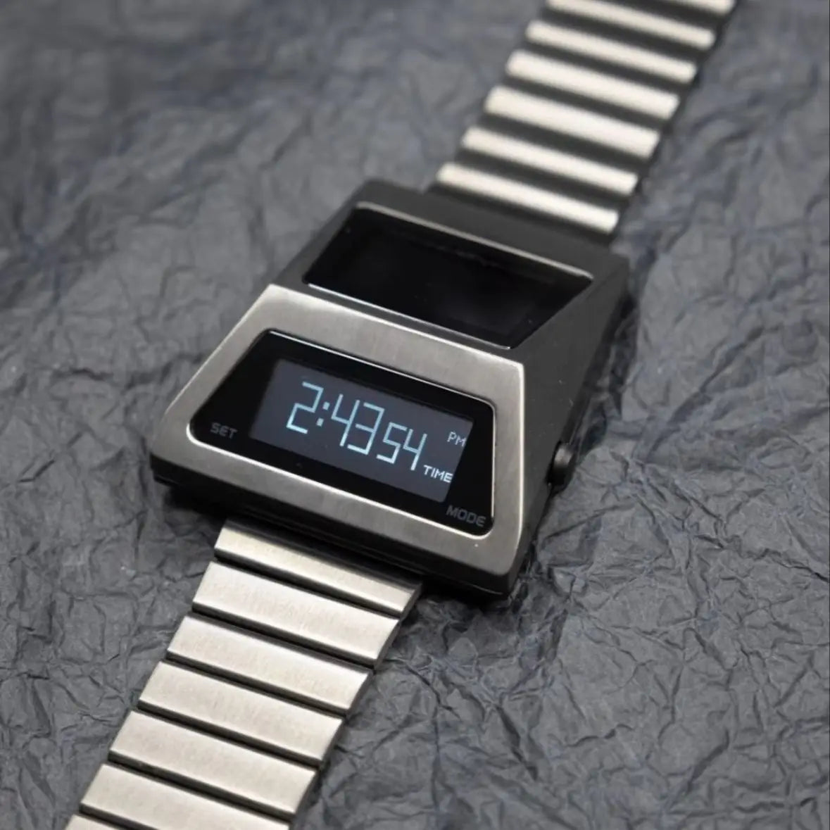 BENLYDESIGN Unique Metal Digital Cyber Watches For Men