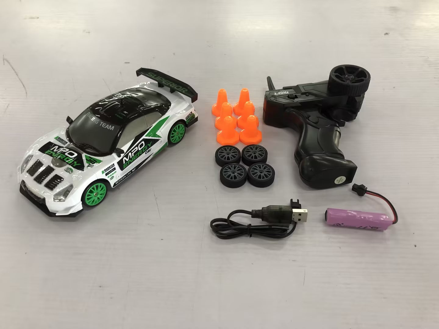 4WD RC Drift Car Toy, Remote Control GTR Model AE86 Vehicle Toy For Children